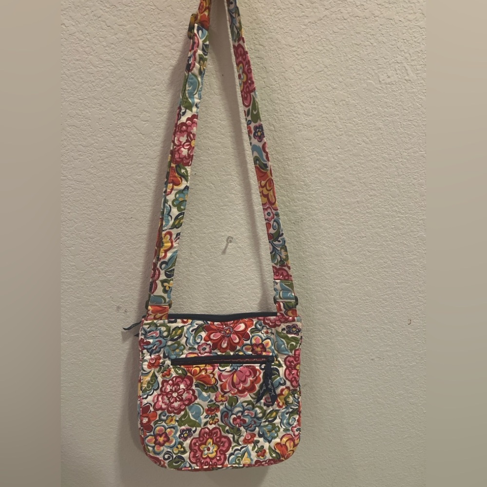 🌸 Vera Bradley Floral Quilted Crossbody Bag